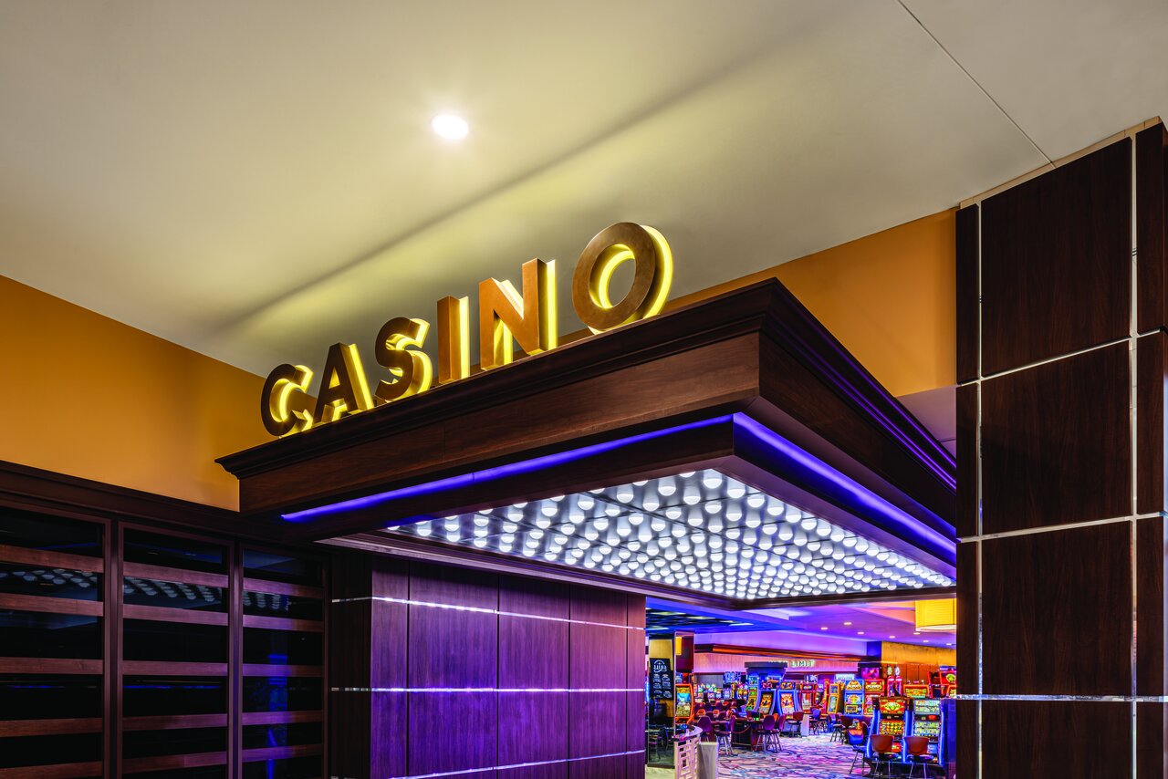 Фото Harrah's Metropolis Hotel & Casino