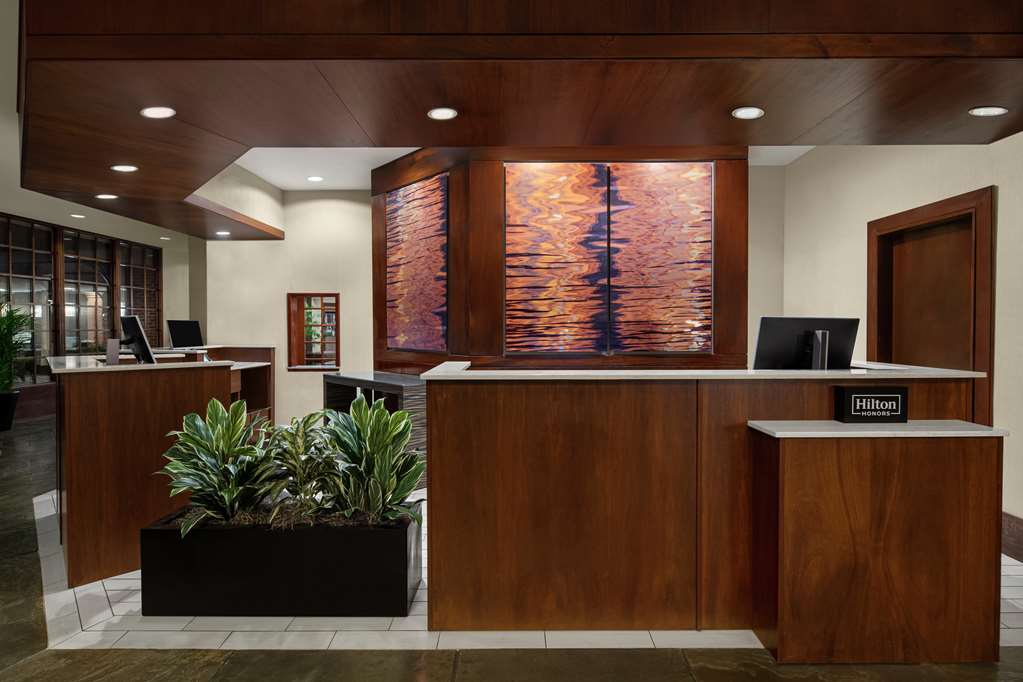 Фото DoubleTree Suites by Hilton Hotel Charlotte - SouthPark