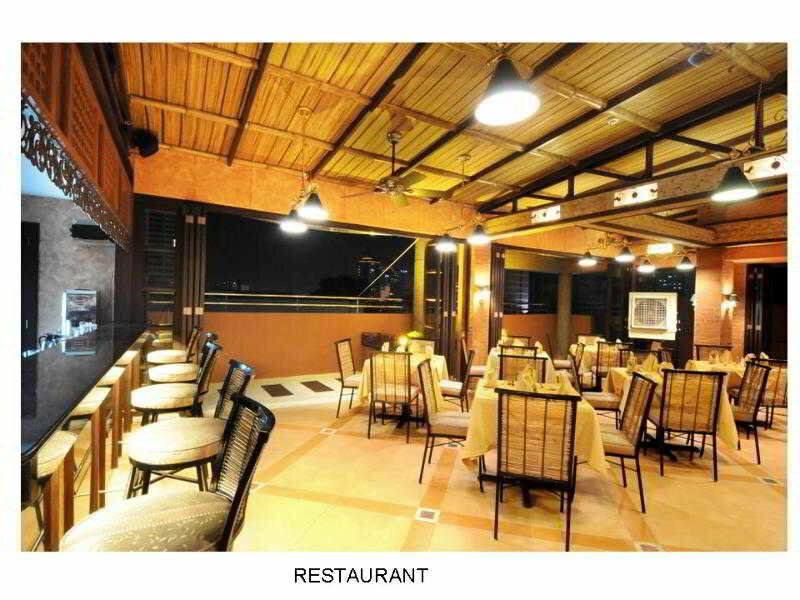 Фото Pearl Lane Hotel