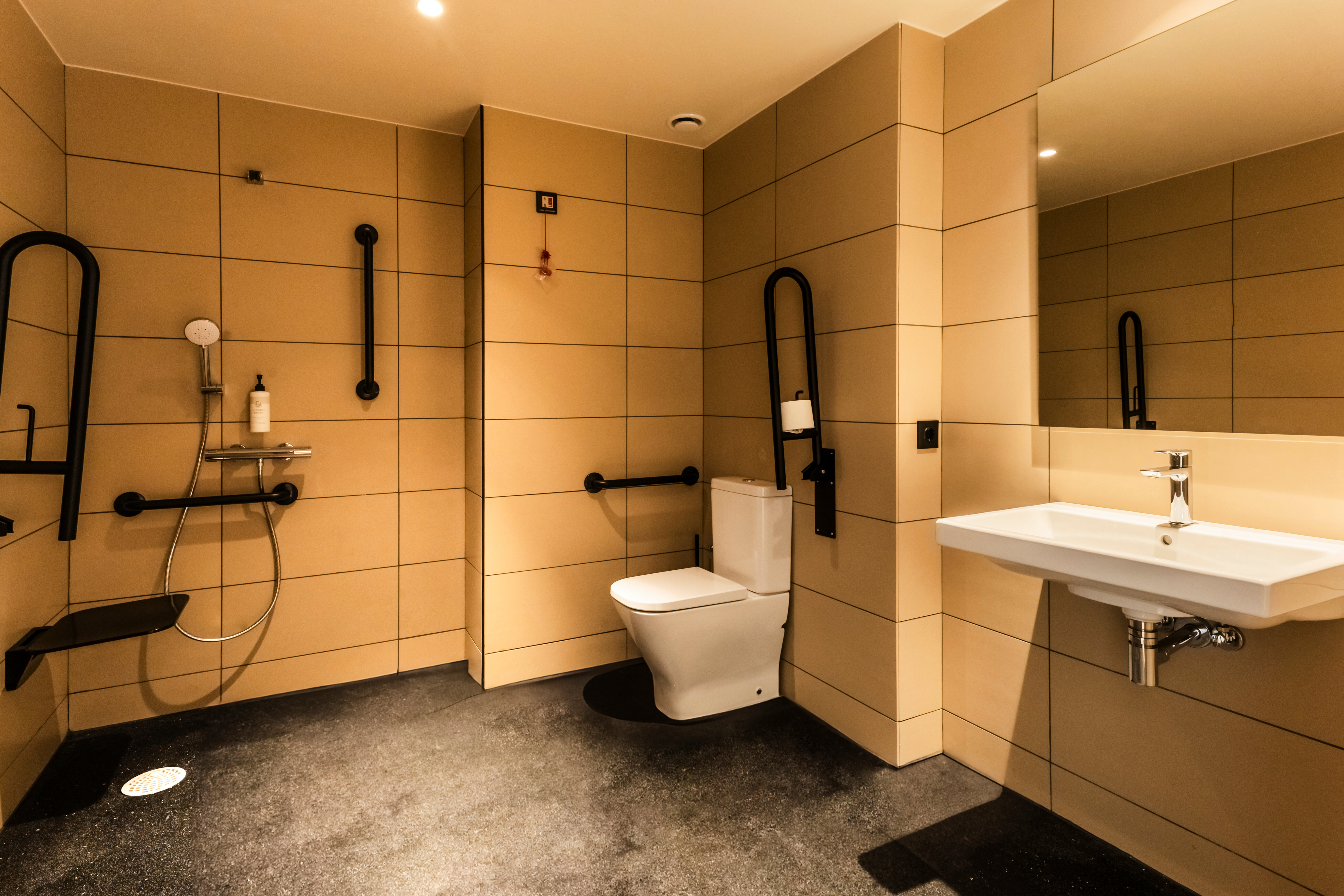 Фото EasyHotel Valencia Ciutat Vella