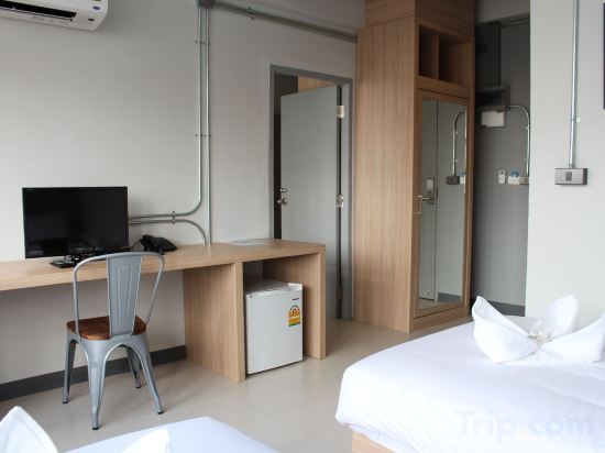 Фото Rajthani Hotel