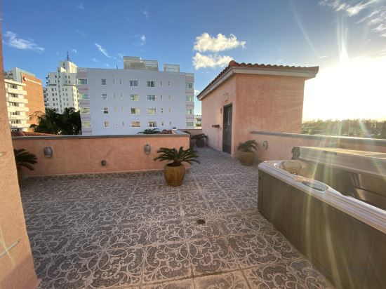Фото Secret Garden Miami Beach