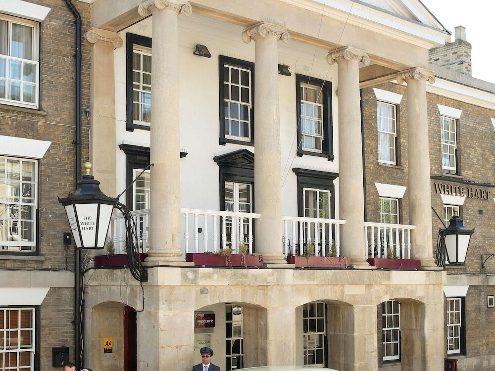 Фото Mercure Salisbury White Hart Hotel