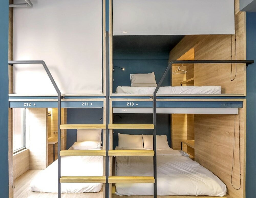 Фото Dongmen 3 Capsule Inn - Hostel