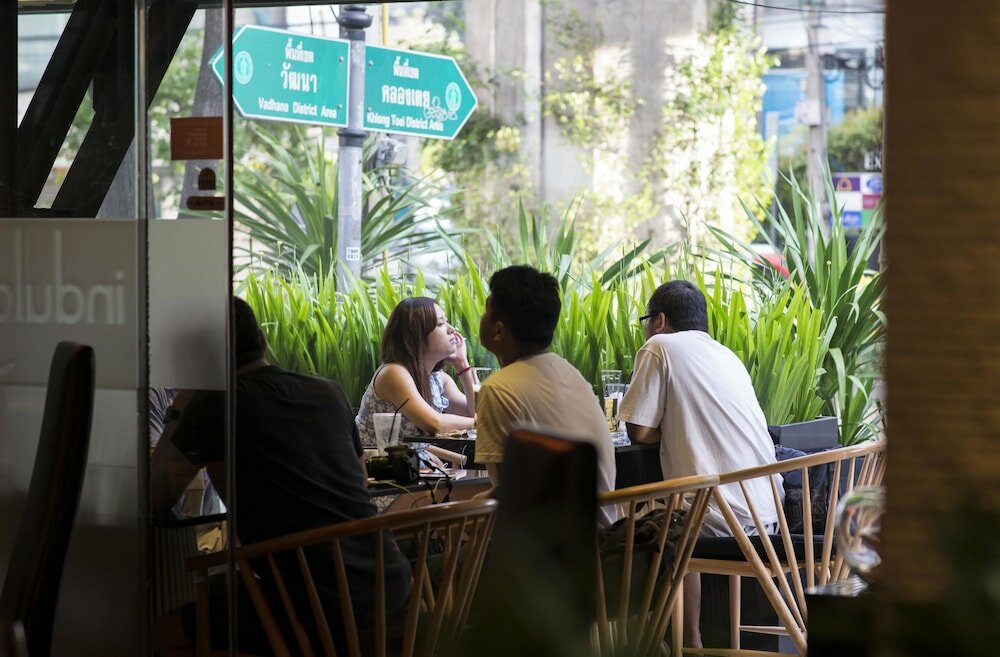 Фото Отель Sukhumvit Suites