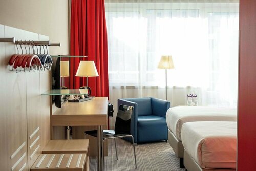 Внешний вид отеля Park Inn by Radisson Linz в Линце, фото 3