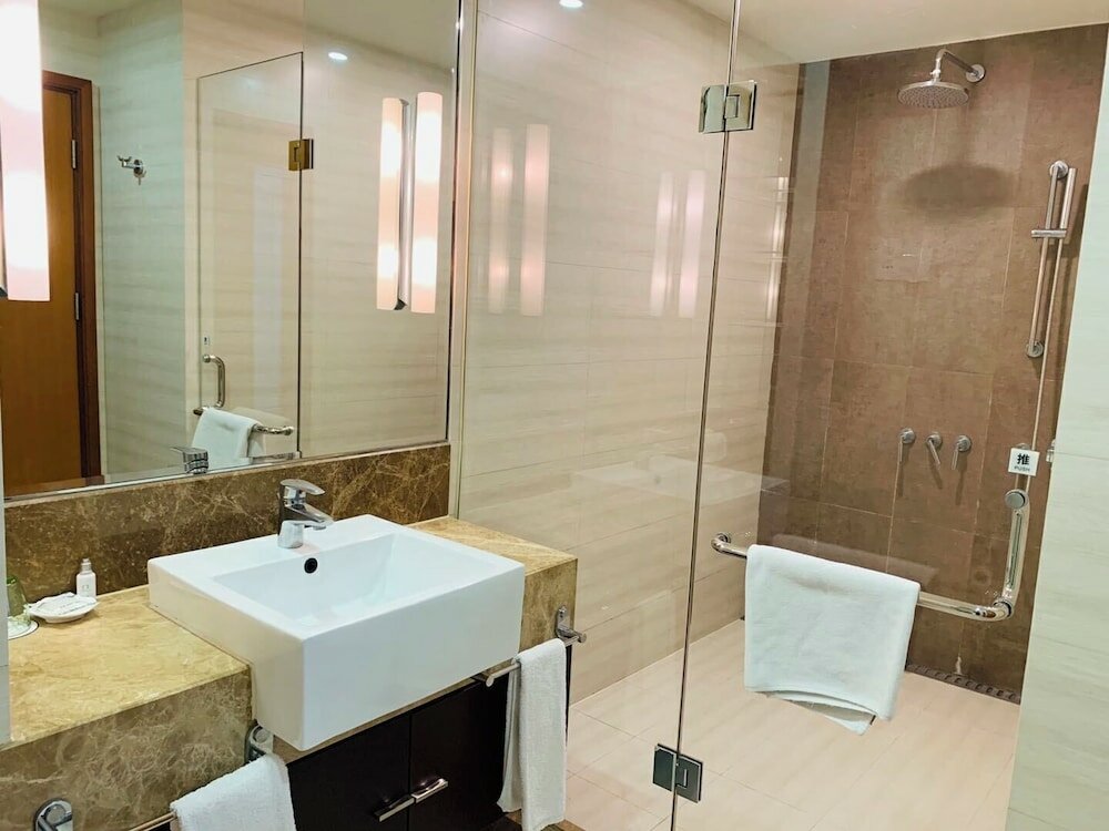 Фото Oakwood Residence Shanghai