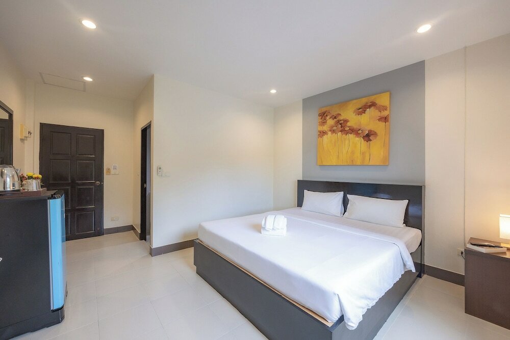 Фото Baan Yuyen Karon Guesthouse