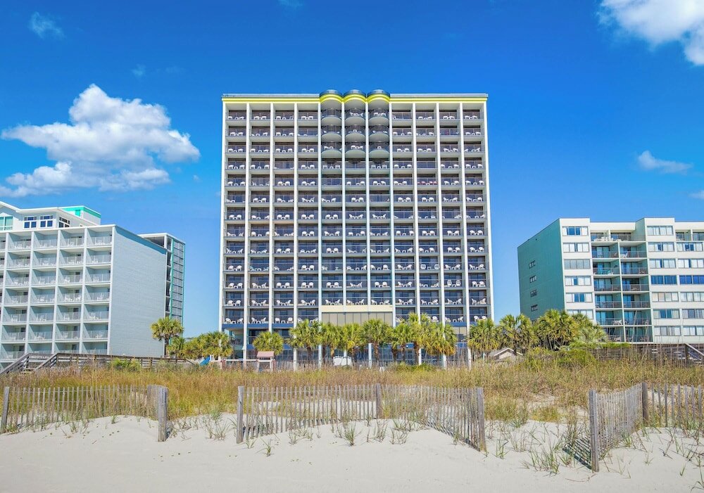 Фото Monterey Bay Suites