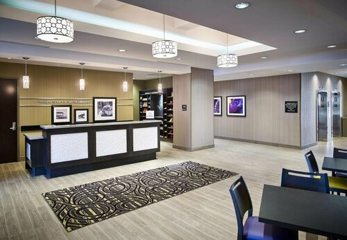Гостиница Hampton Inn by Hilton Sarnia/Point Edward в Сарнии