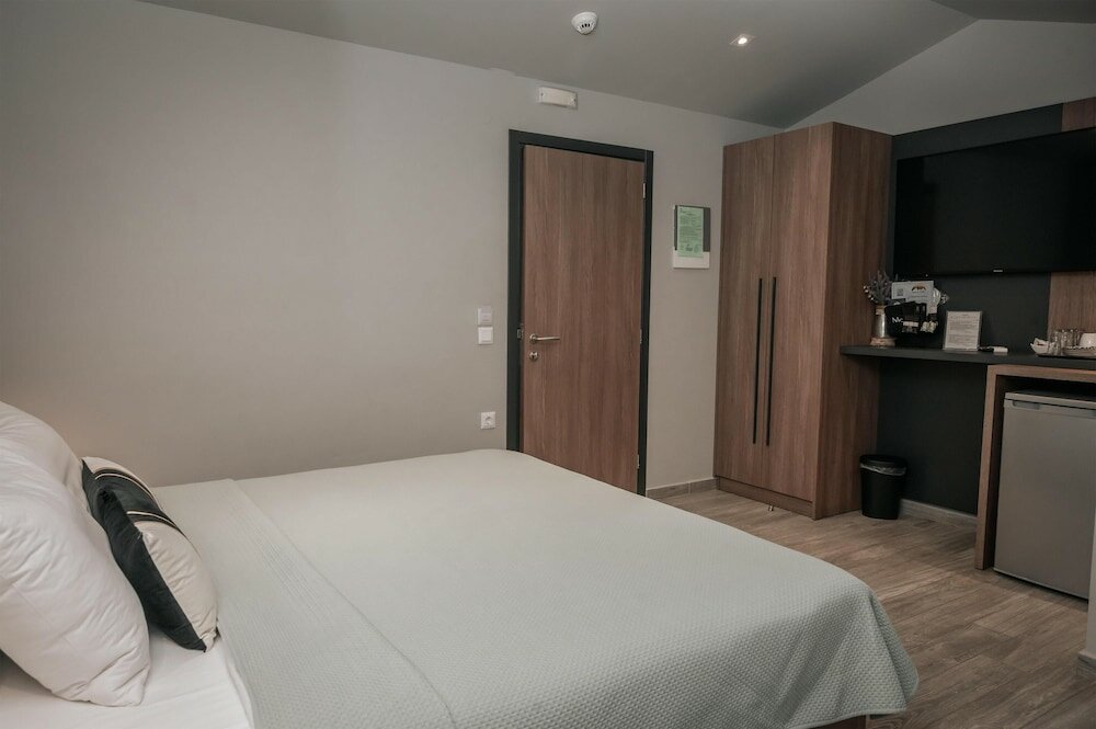 Фото Elizabeth Queen Luxuxy Rooms