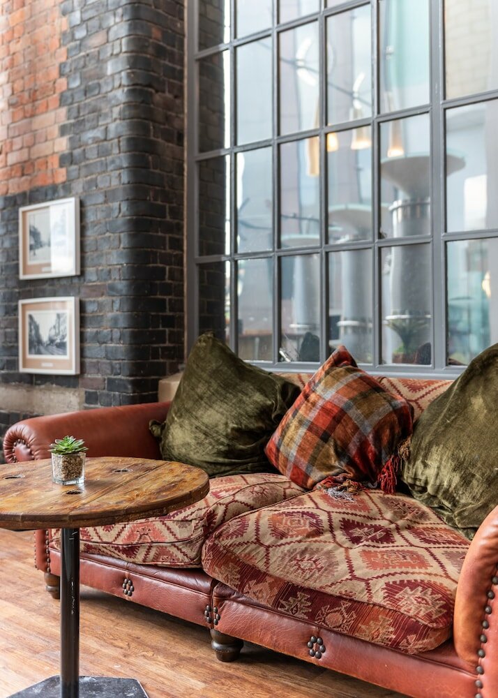 Фото Novotel Cardiff Centre