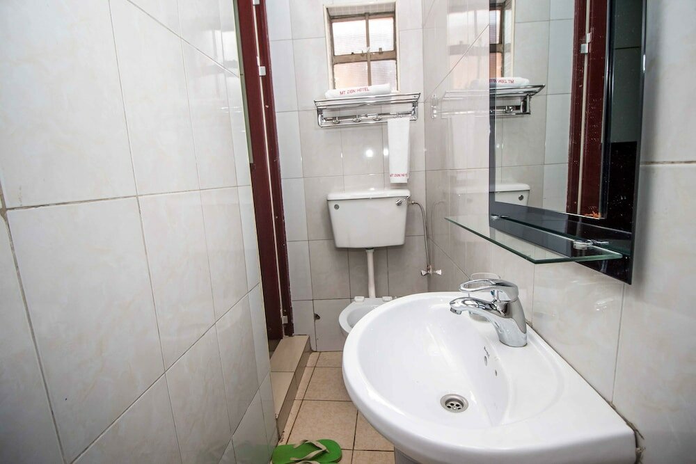 Фото Mt. Zion Hotel