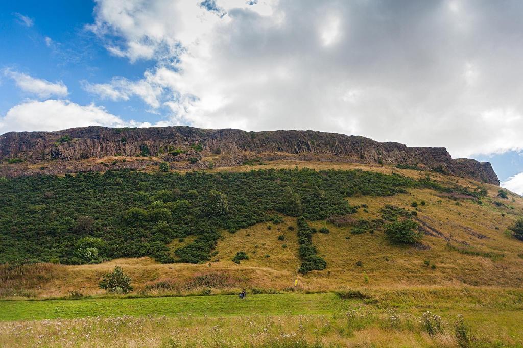 Фото Premier Inn Edinburgh East