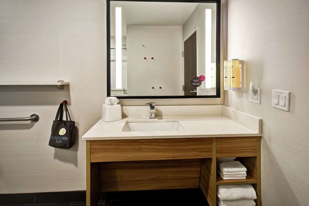 Фото Tru by Hilton Fort Wayne, In