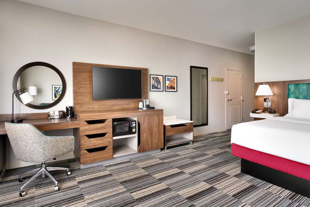 Фото Hampton Inn & Suites Ft. Worth-Burleson