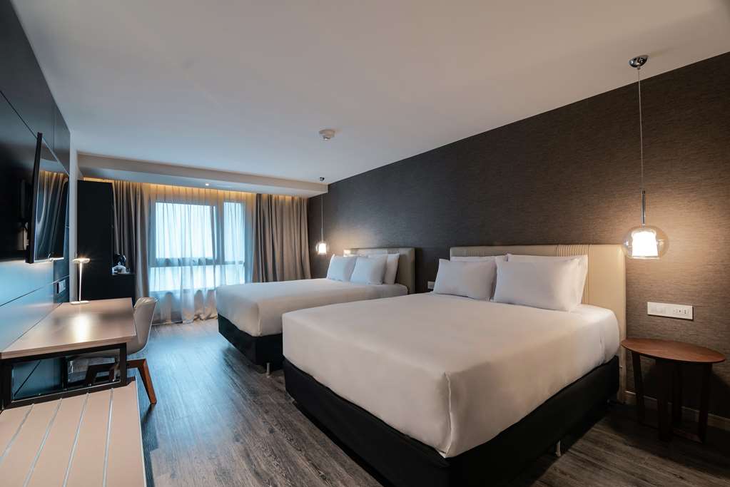 Фото Soro Montevideo, Curio Collection by Hilton