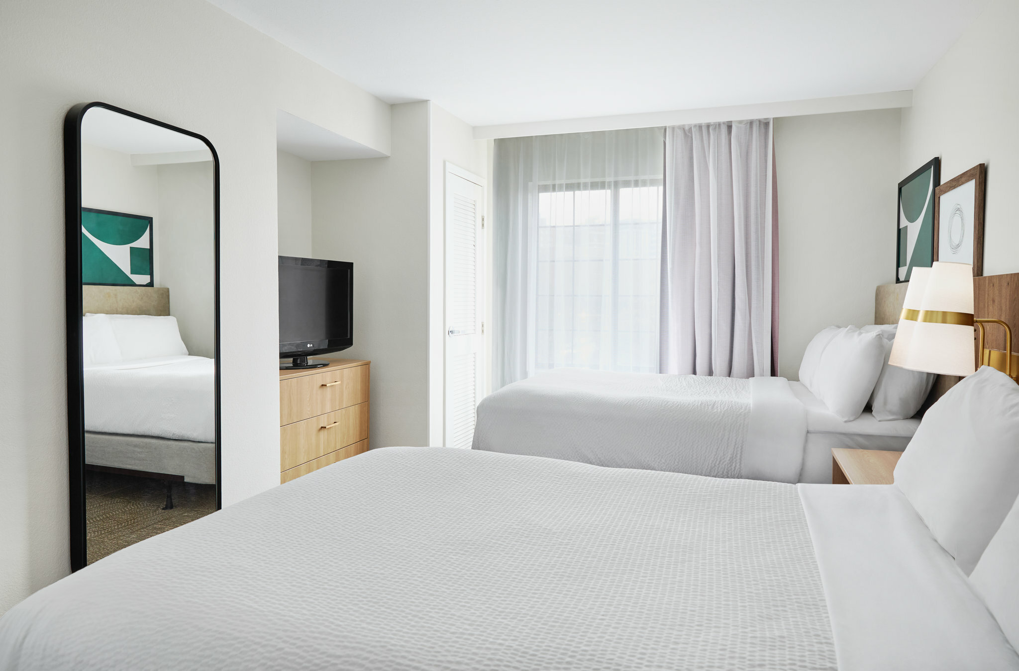 Фото Staybridge Suites Downtown Peoria, an Ihg Hotel