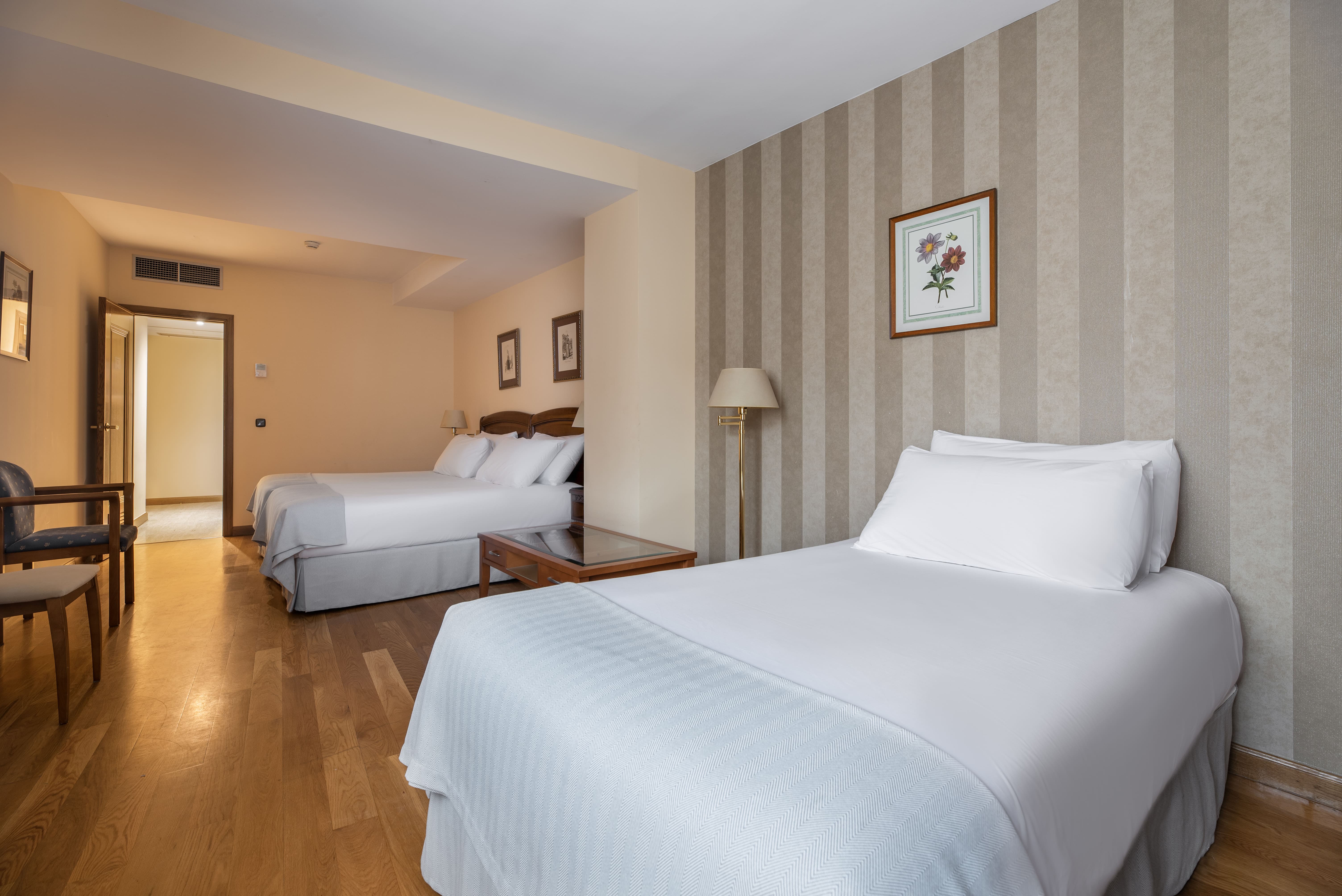 Фото Exe Astur Plaza