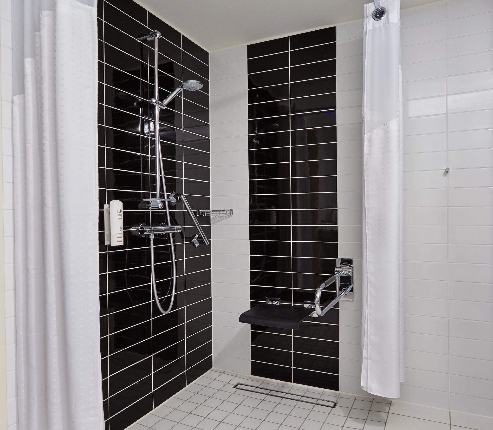 Фото Holiday Inn Express Neunkirchen