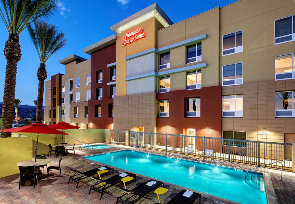 Фото Hampton Inn & Suites Indio