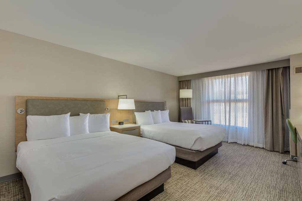 Фото DoubleTree by Hilton Phoenix Chandler