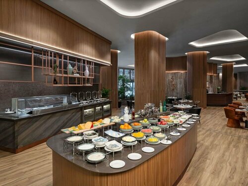 Гостиница Mövenpick Living Istanbul Saklivadi в Эюпсултане