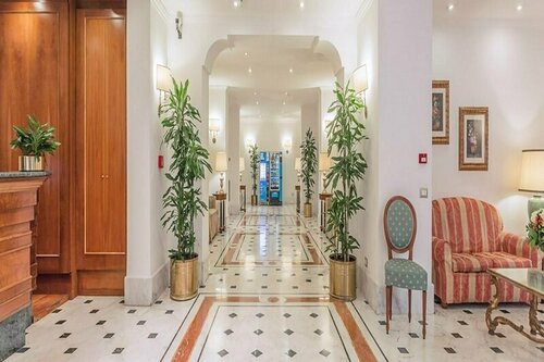 Гостиница Raeli Hotel Regio в Риме