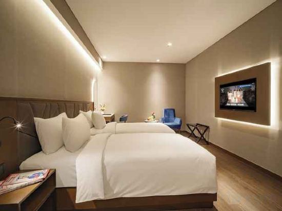 Фото Nhat Ha Lavish Hotel