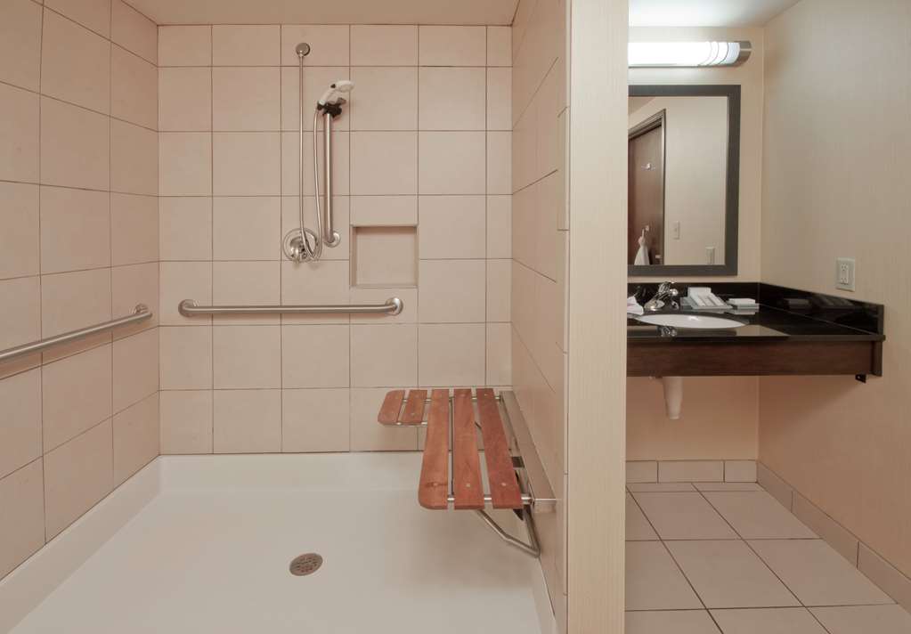 Фото Hilton Garden Inn Oklahoma City Midtown