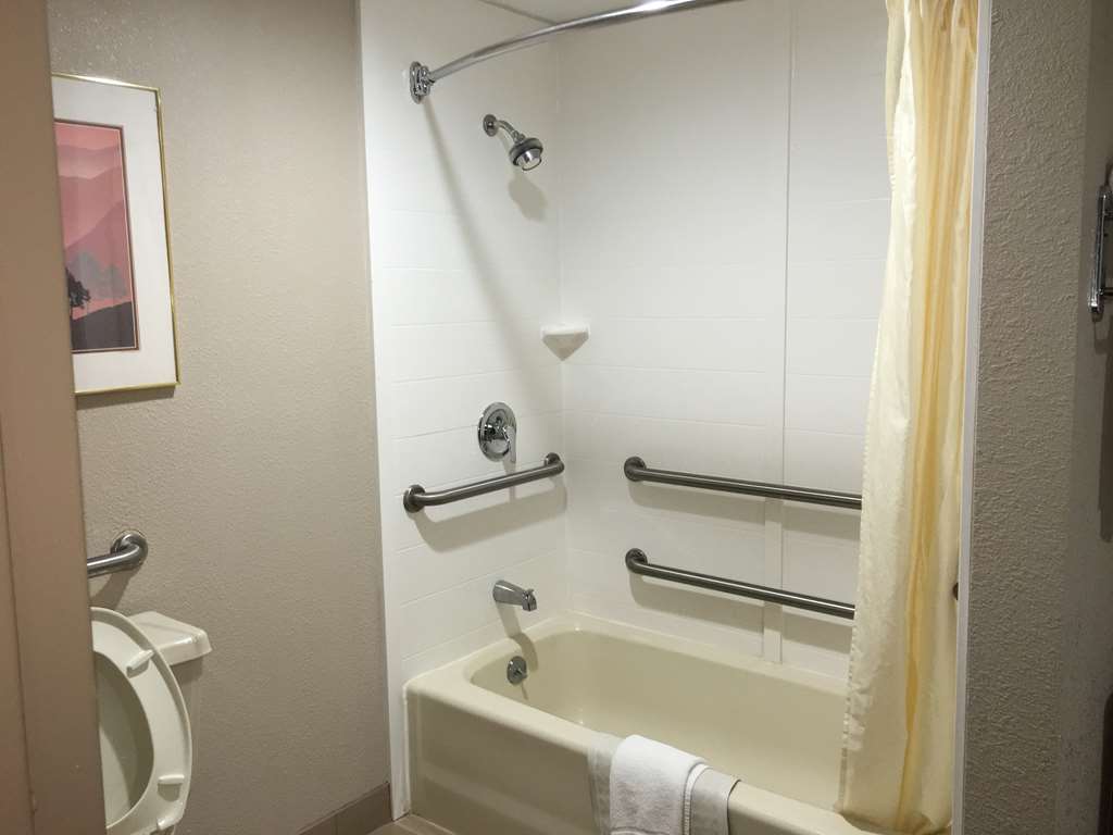 Фото Best Western Gateway Adirondack Inn