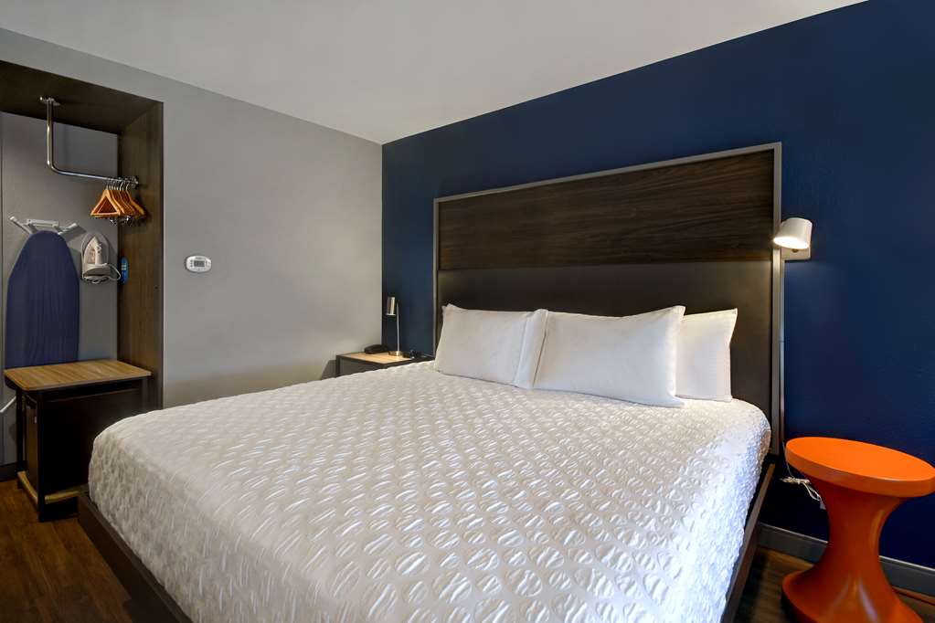 Фото Tru by Hilton Concord