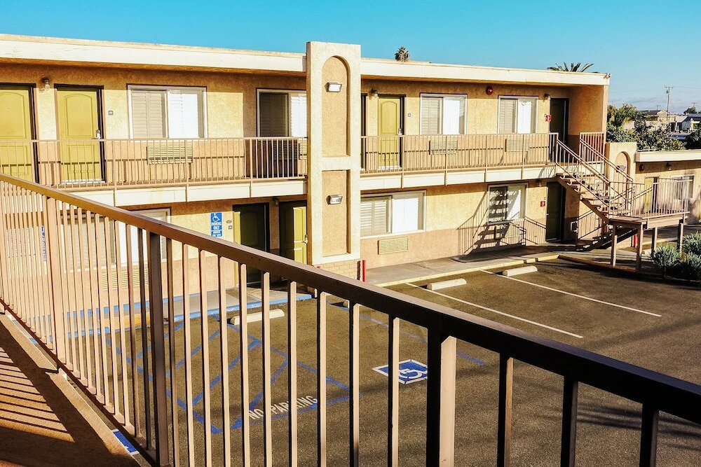 Фото Tropic Lodge