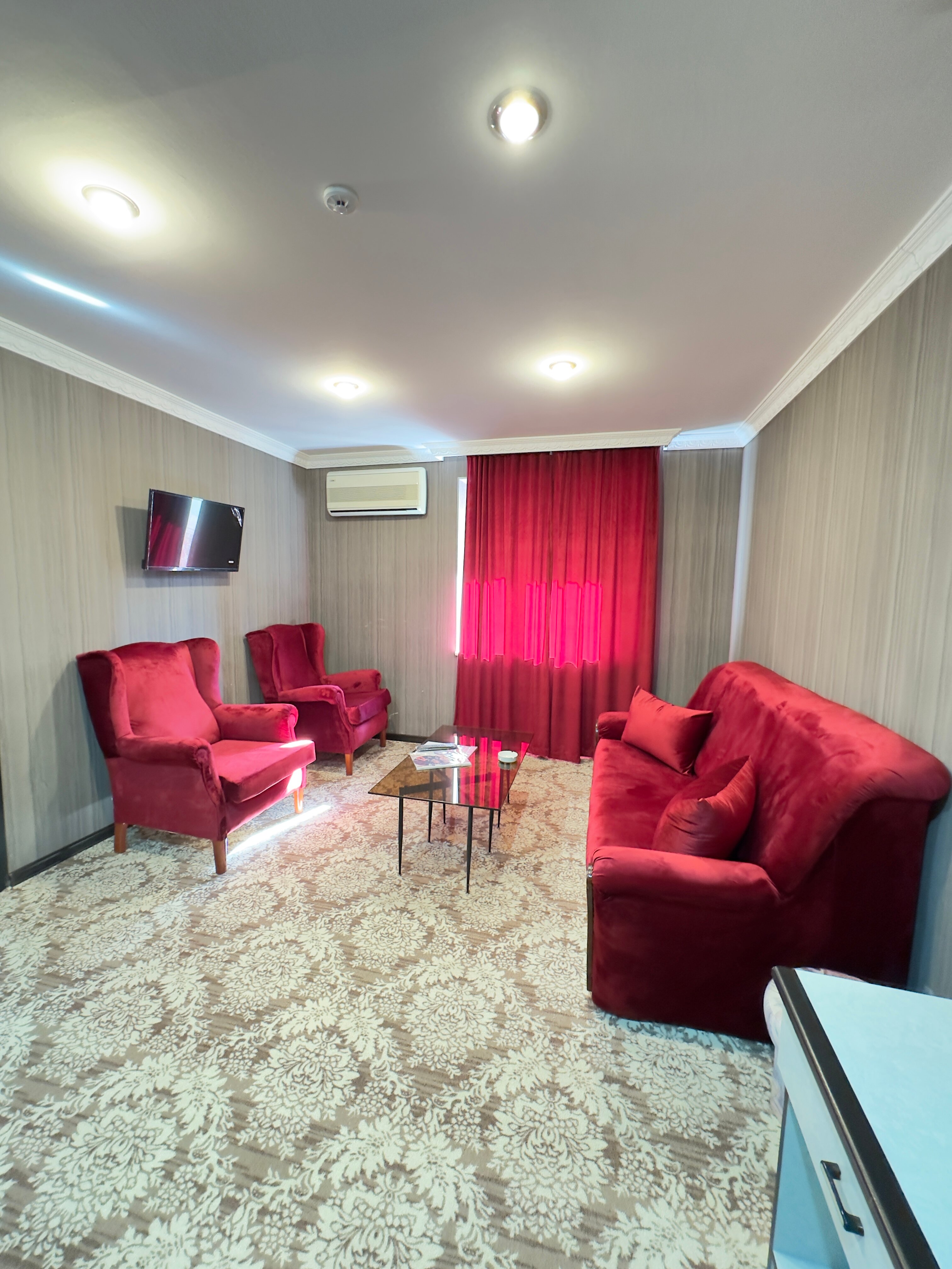 Фото Rosemary Inn Hotel