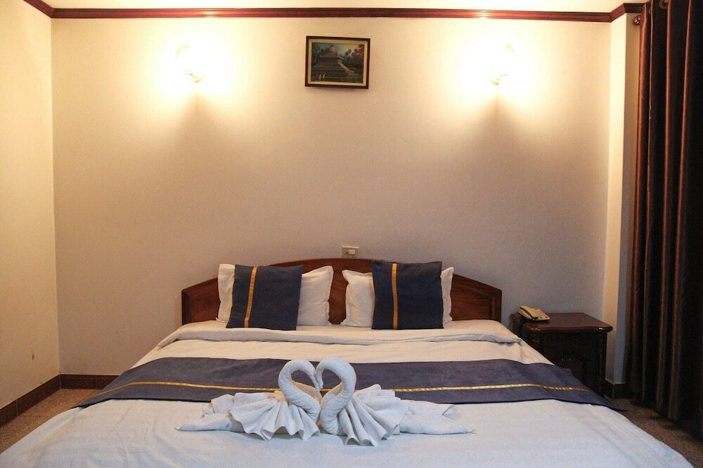 Фото Mittaphap Hotel II