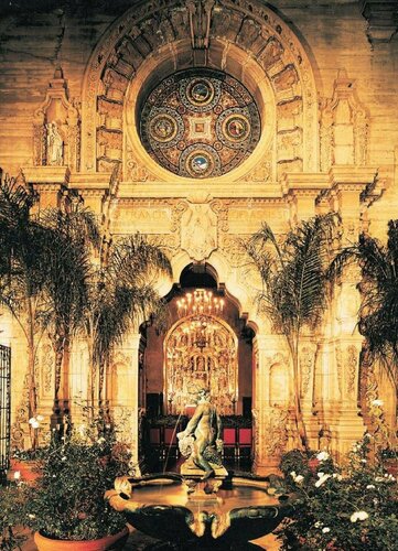 Гостиница The Mission Inn Hotel & SPA в Фонтане
