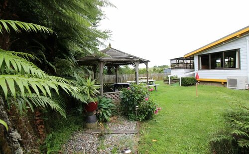 Гостиница Sunflower Lodge в Нью-Плимуте