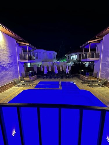 Dolphin Park Hotel