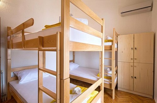 Хостел Pirate Backpackers в Улцине