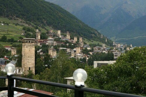 Гостиница Suntower в Самегрело и Земо-Сванети