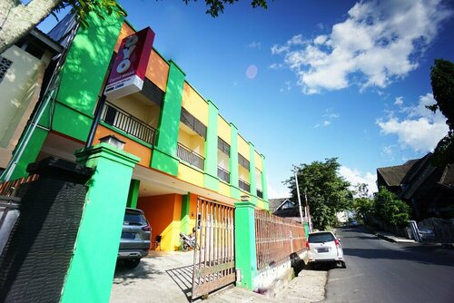 Гостиница Oyo 1540 Carrot House в Манадо