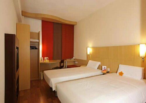 Гостиница Ibis Dalian Zhongshan Square в Даляне
