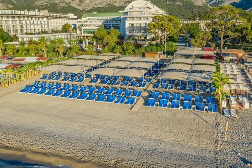 Гостиница Transatlantik Hotel & SPA в Гейнюке