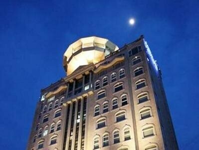 Гостиница Portaluna Hotel and Resort в Джунии