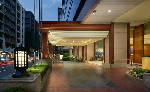 Гостиница Sheraton Manila Bay в Маниле