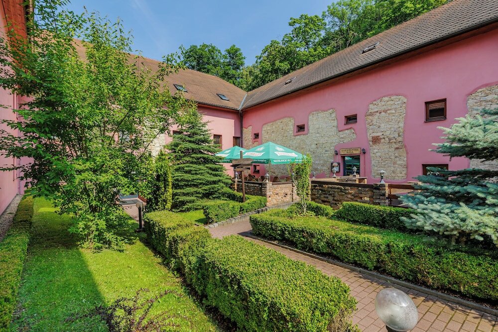 Фото Hotel Stary Pivovar