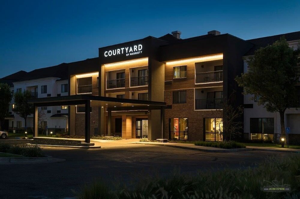 Фото Courtyard by Marriott Layton