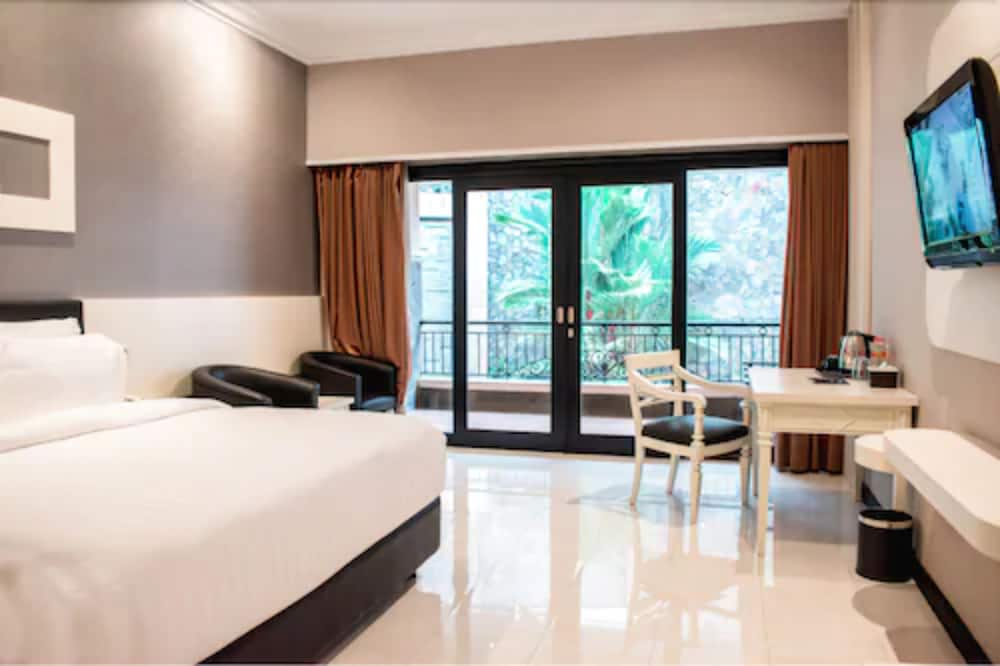 Фото Luminor Hotel Jember