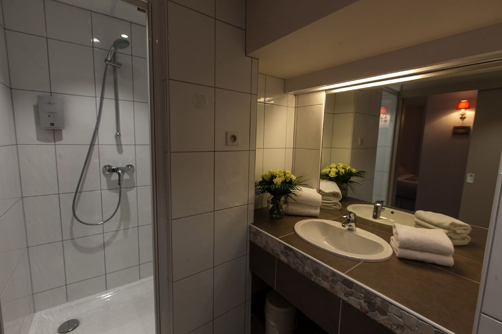 Фото Brit Hotel Bristol Montbéliard