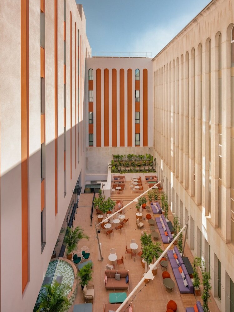 Фото ibis Styles Sevilla City Santa Justa